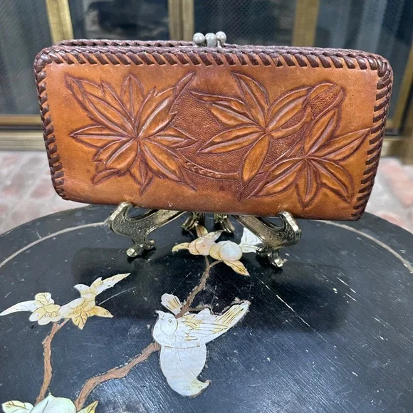 Vintage Tooled Leather Wallet Genuine Calf Kiss Lock Brown 7.5x3.75 - Picture 2 of 11